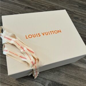 Louis Vuitton Neverfull MM Box and ribbon Limited Edition By The Pool
